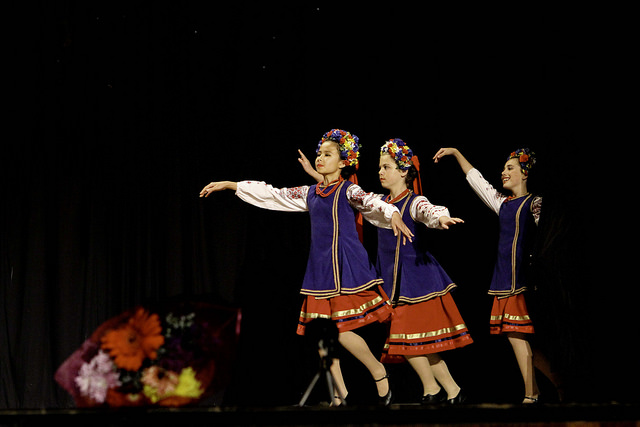 Verchovyna dancers Cheremosh concert